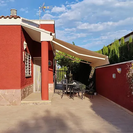 Con Piscina En Holiday home