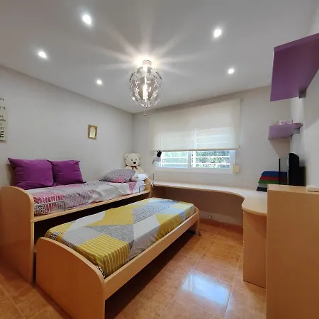 Con Piscina En Holiday home
